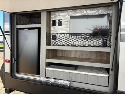 2019 Keystone RV Sprinter Campfire Edition - Photo 9