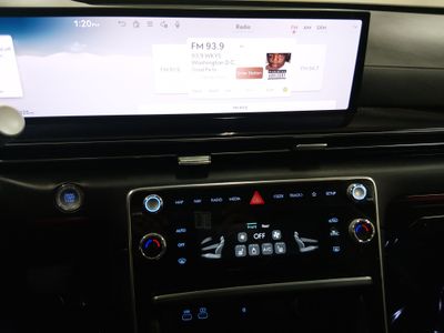 2025 Genesis GV80 - Photo 12