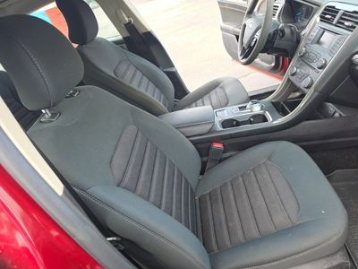 2018 Ford Fusion SE - Photo 1