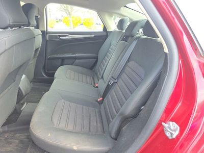 2018 Ford Fusion SE - Photo 22