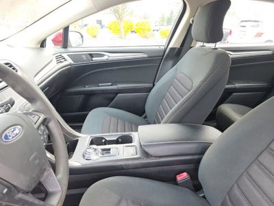 2018 Ford Fusion SE - Photo 21