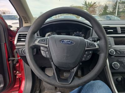 2018 Ford Fusion SE - Photo 15