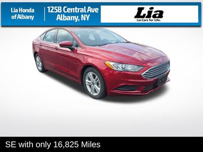 2018 Ford Fusion SE - Photo 2