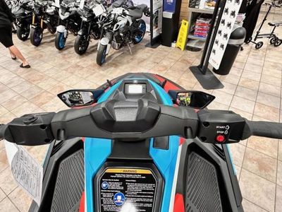 2025 Yamaha JETBLASTER DLX 3 - Photo 12