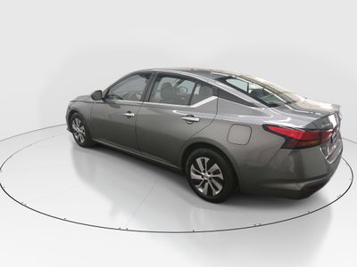 2021 Nissan Altima - Photo 4
