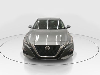 2021 Nissan Altima - Photo 2