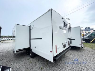2026 Winnebago Thrive - Photo 6