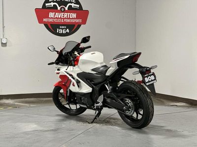 2026 Yamaha YZF-R3 - Photo 6