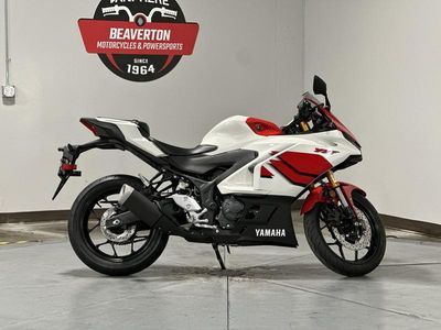 2026 Yamaha YZF-R3 - Photo 9