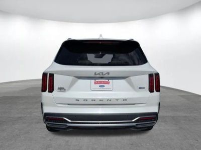 2022 Kia Sorento Plug-In Hybrid — detail view