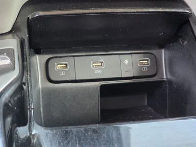 2022 Kia Sorento Plug-In Hybrid — photo 23 view