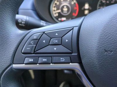 2025 Nissan Versa — photo 22 view