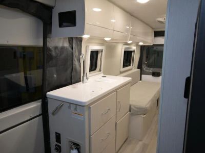 2026 Thor Motor Coach TELLARO - Photo 7