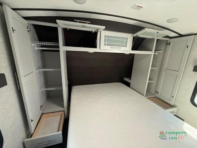 2021 Keystone RV Premier Ultra Lite — photo 48 view