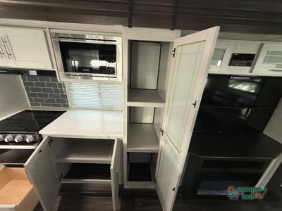 2021 Keystone RV Premier Ultra Lite — photo 28 view