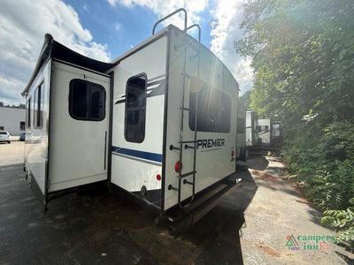2021 Keystone RV Premier Ultra Lite — interior view