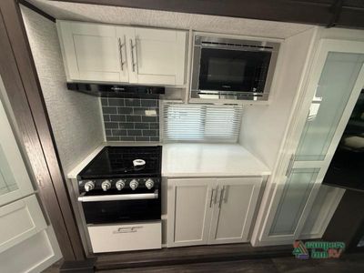 2021 Keystone RV Premier Ultra Lite — photo 27 view