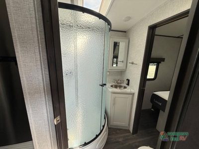 2021 Keystone RV Premier Ultra Lite — photo 39 view