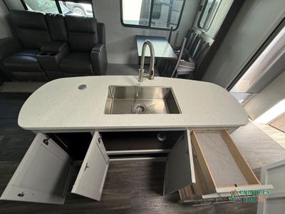 2021 Keystone RV Premier Ultra Lite — photo 24 view