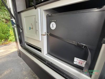 2021 Keystone RV Premier Ultra Lite — photo 14 view