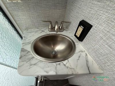 2021 Keystone RV Premier Ultra Lite — photo 44 view