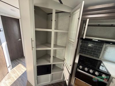 2021 Keystone RV Premier Ultra Lite — photo 30 view