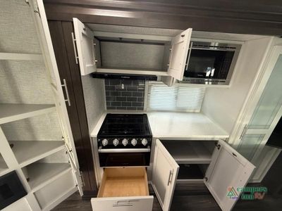 2021 Keystone RV Premier Ultra Lite — photo 29 view