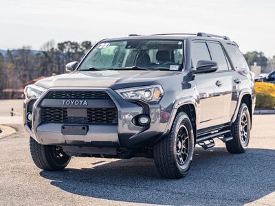 2022 Toyota 4Runner - Photo 2