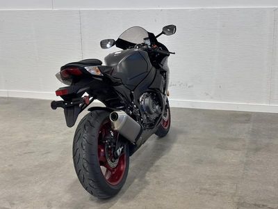2026 Suzuki GSX-R600 — photo 9 view