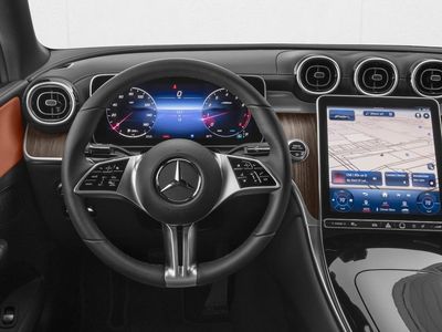 2026 Mercedes-Benz GLC 300 - Photo 4
