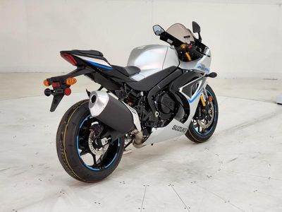 2025 Suzuki GSX-R1000R - Photo 5