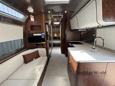 2025 Airstream Globetrotter - Photo 4