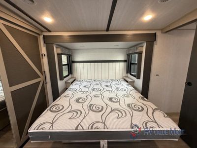 2023 Forest River RV Wildwood Heritage Glen - Photo 17