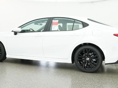 2026 Toyota Camry - Photo 17