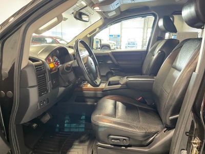 2012 Nissan Titan - Photo 7