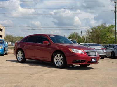 2012 Chrysler 200 - Photo 3