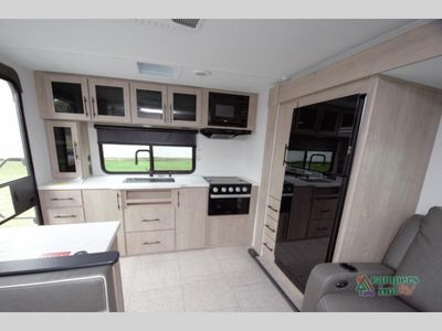 2026 Grand Design Imagine XLS — photo 17 view