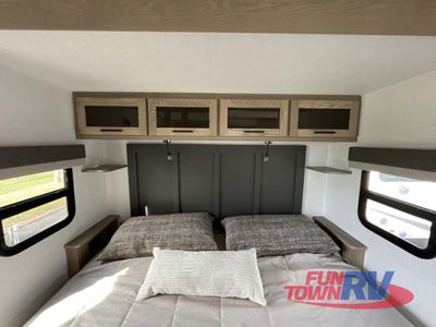 2026 Forest River RV Rockwood Signature - Photo 23