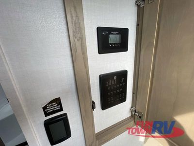 2026 Forest River RV Rockwood Signature - Photo 24