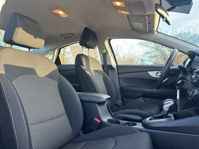 2024 Kia Forte - Photo 28