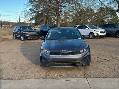 2024 Kia Forte - Photo 2