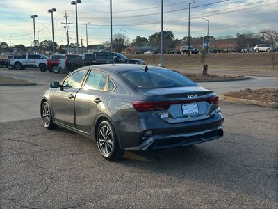 2024 Kia Forte - Photo 5