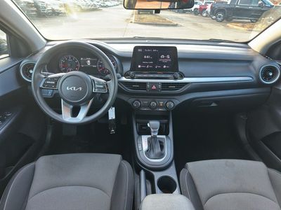 2024 Kia Forte - Photo 24