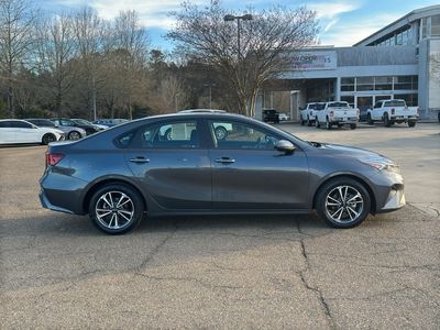 2024 Kia Forte - Photo 8