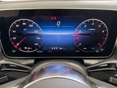 2026 Mercedes-Benz GLC — photo 32 view