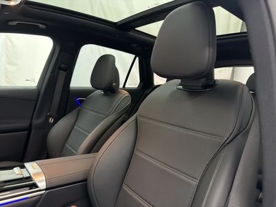 2026 Mercedes-Benz GLC — photo 13 view