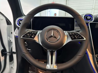 2026 Mercedes-Benz GLC — photo 15 view