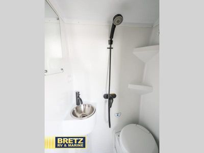 2026 Thor Motor Coach Tellaro — photo 15 view