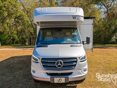 2025 Winnebago NAVION - Photo 18