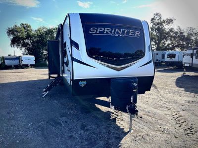 2021 Keystone Sprinter Limited — front three-quarter view